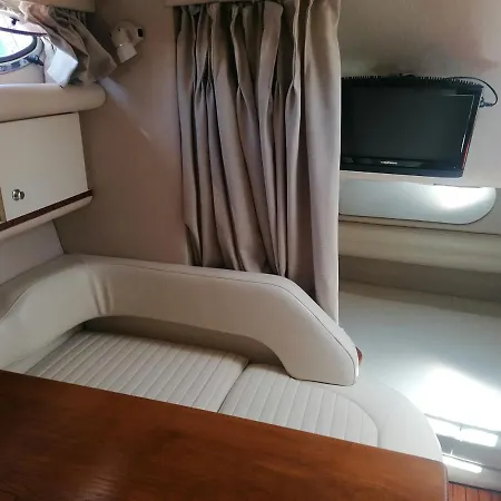 营地 Mit Pool Auf Dem Meer In Veruda 4 Personen
